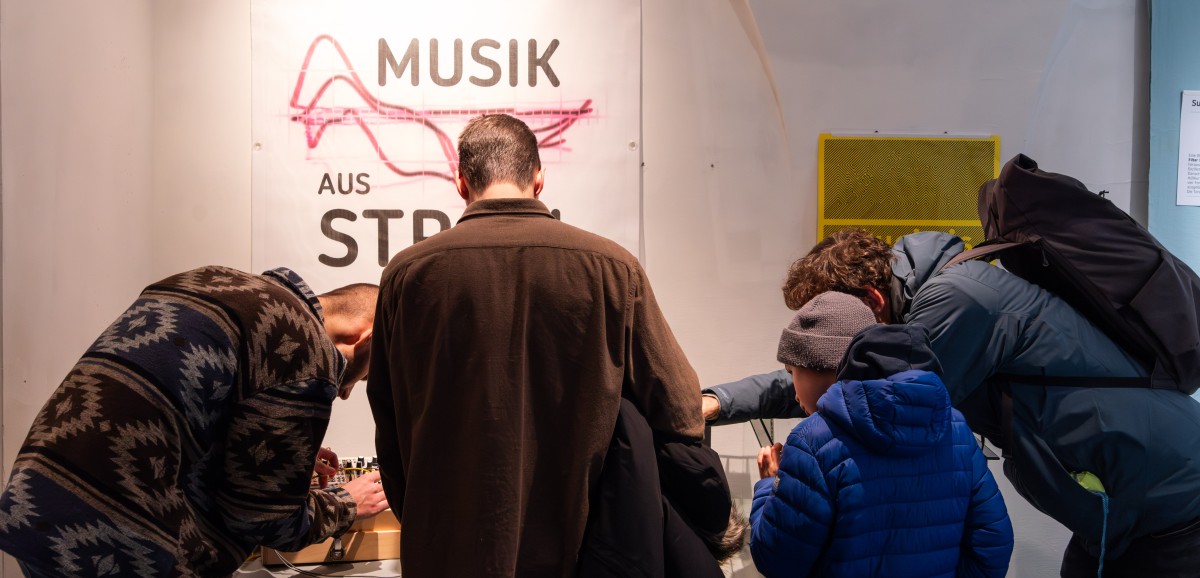 : Musik aus Strom im Volkskundemuseum Wien 2024. Foto: © eSeL.at - Christian Tietge
