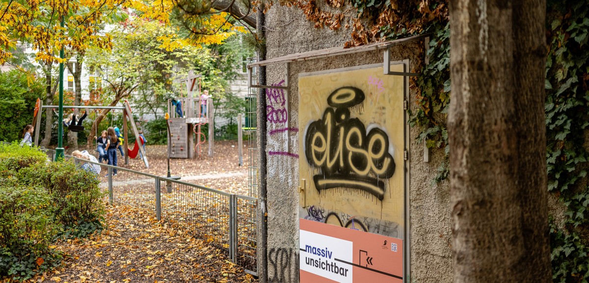 : "massiv unsichtbar" - Forschungs- und Erinnerungsprojekt zum Luftschutzbunker Schönbornpark. Foto: Kollektiv Fischka / Kramar
