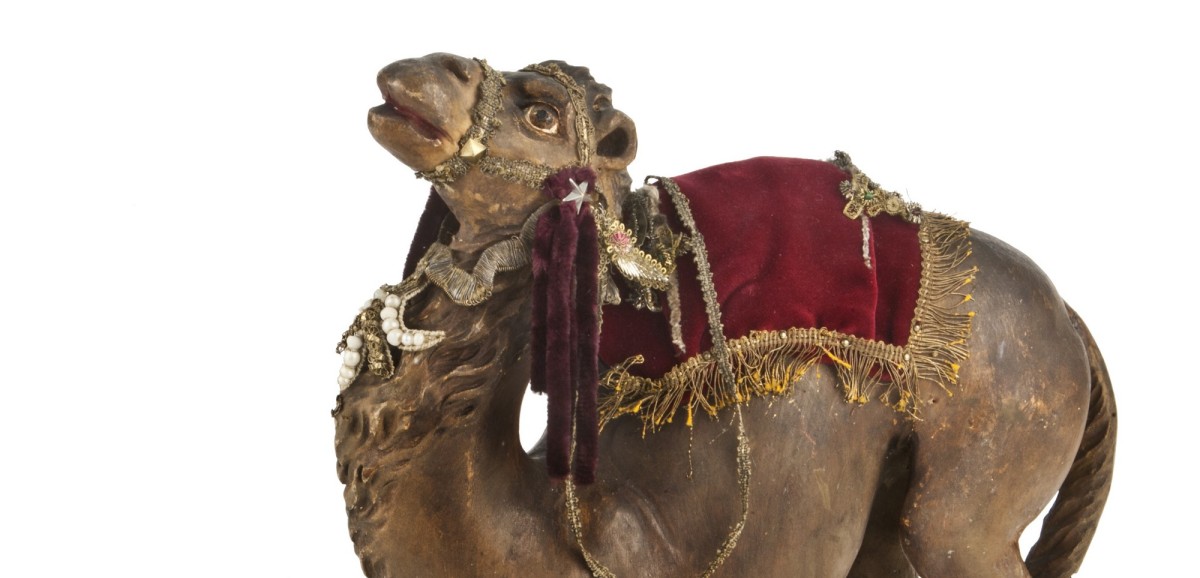 : Kamel aus der „Inzinger Krippe“| Holz, geschnitzt, gefasst | Inzing, Tirol, 18. Jh. | Aus den Sammlungen des Österreichischen Museums für Volkskunde | Foto: Christa Knott © Österreichisches Museum für Volkskunde