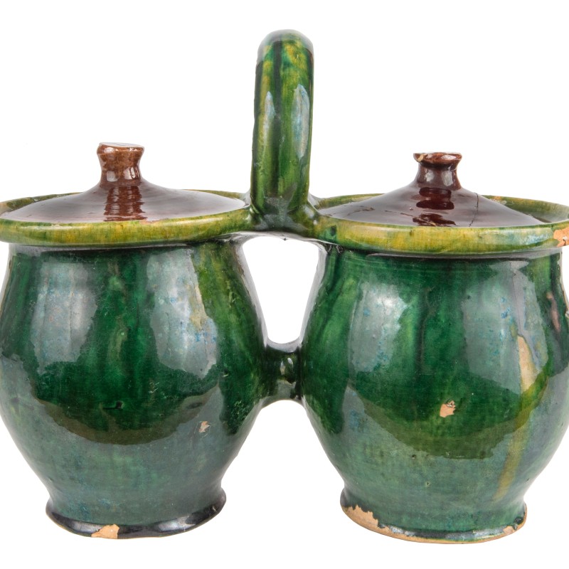 Doppeltöpfe mit Deckeln (Zwillingsgefäß), Glasierte Keramik Sopron (Ungarn); um 1890, NHM/53.774. Foto: Christa Knott © Volkskundemuseum Wien 