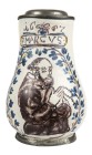 Krug mit Zinndeckel