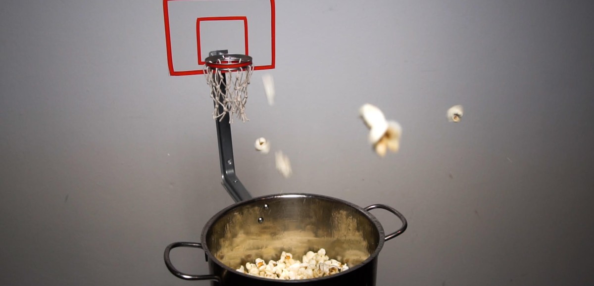: Anna Vasof, Popcorn Free Throws, 2018 © Anna Vasof / VG Bild-Kunst